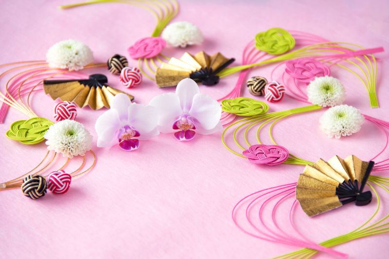 胡蝶蘭の花と豪華な飾り